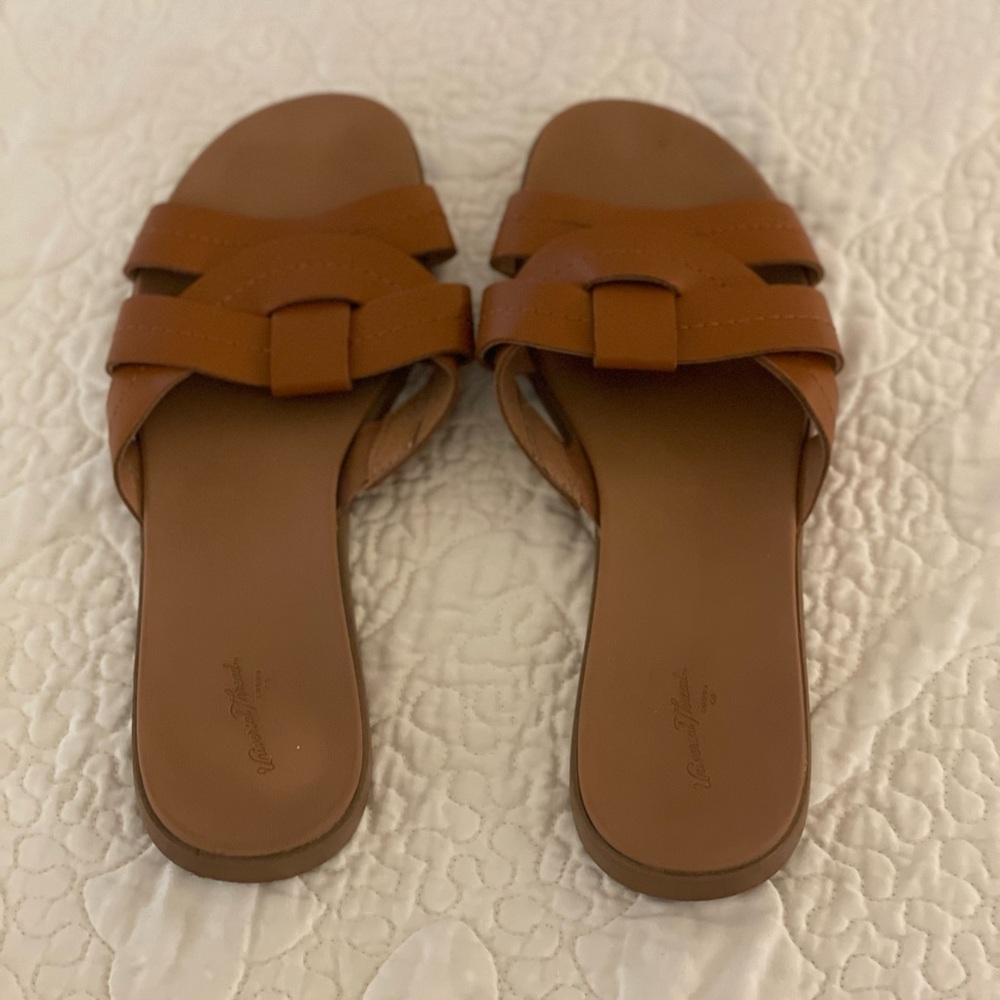 Universal Thread Tan Slide Sandals